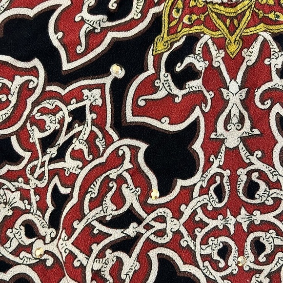 Desiguel Women’s Bold Print Turtleneck Sweater - Picture 3 of 4